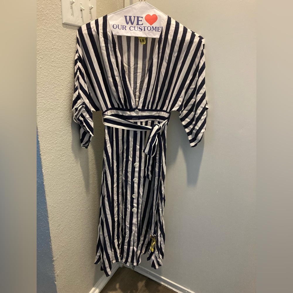 Forever 21 low V dress